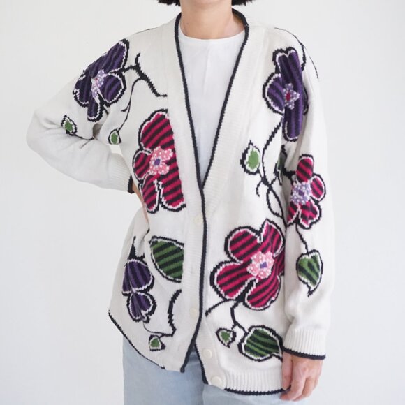 Vintage Herman Geist White Cotton Cardigan Floral Embroidered Grandmacore M - Picture 1 of 11